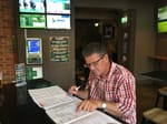 'A flamboyant race caller in his time' - Tributes for ex-commentator Hilton Donaldson after his death