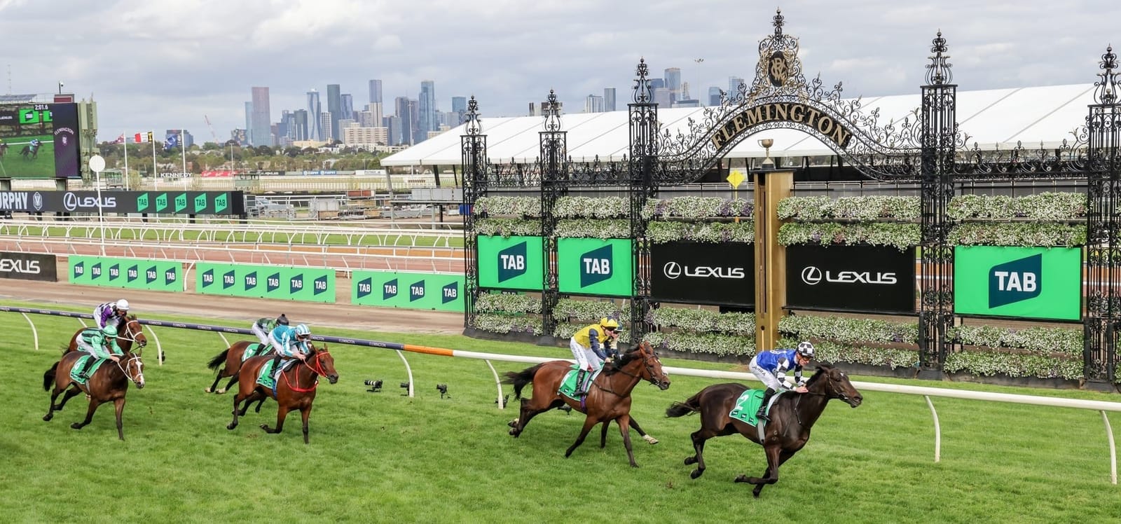 Tabcorp to pay $864 million to extend Victorian wagering licence until 2044
