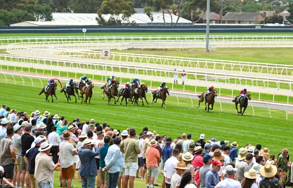 Ladbrokes adds Geelong to Australian racetrack partnerships