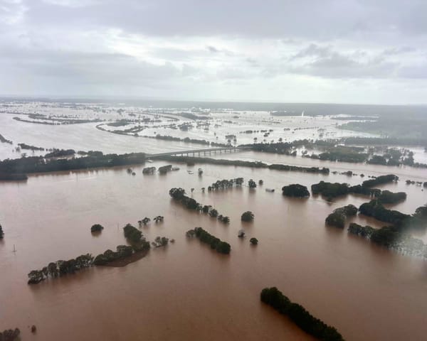 Straight Shorts - Wednesday May 21 - Floods impact NSW trainers, Pippie's daughter wins on debut, France reduces prize money, new head of racing for Seven Network